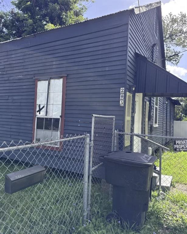 205 MORGAN Street