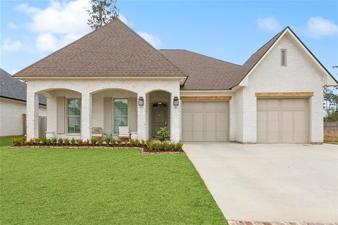1193 DELTA Lane Covington LA 70433