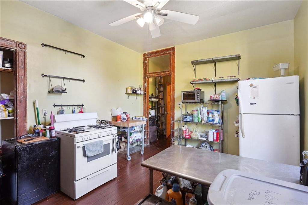 New Orleans, Louisiana 70119, United States, 10 Bedrooms Bedrooms, ,4 BathroomsBathrooms,Residential,Active,234667