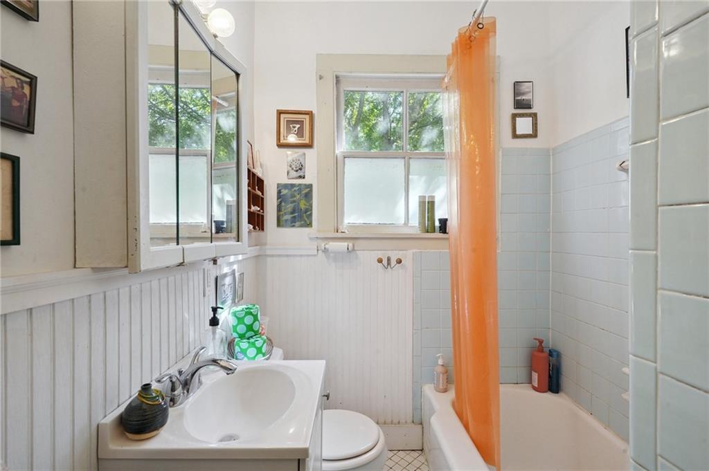 New Orleans, Louisiana 70119, United States, 10 Bedrooms Bedrooms, ,4 BathroomsBathrooms,Residential,Active,234667