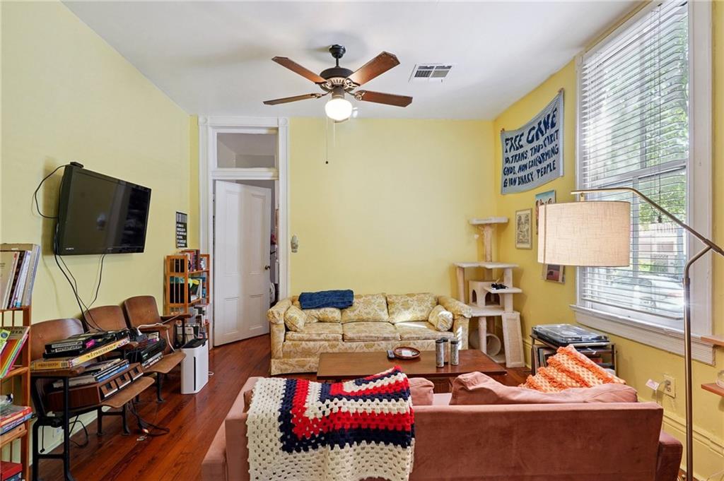 New Orleans, Louisiana 70119, United States, 10 Bedrooms Bedrooms, ,4 BathroomsBathrooms,Residential,Active,234667