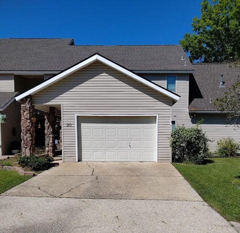 Photo of 20 CARIBBEAN Court #20, Mandeville, LA 70448 (MLS # 2552402)