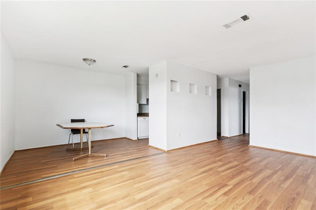 953 E MONTEREY Court