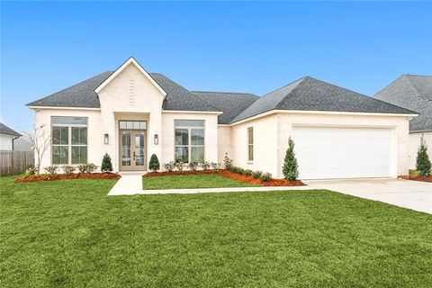 1161 AUDUBON Parkway Madisonville LA 70447