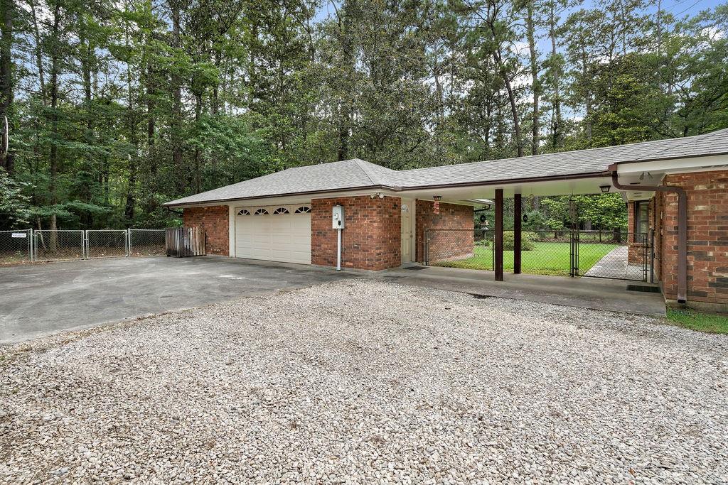 9 ELIZABETH Drive