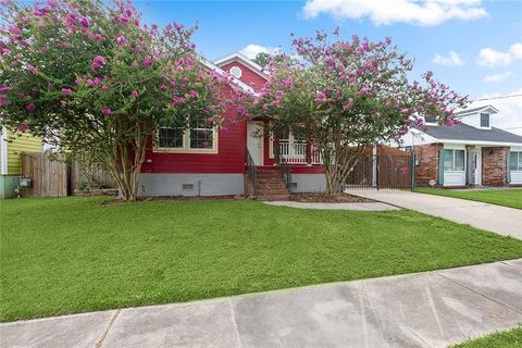 4571 FELICIANA Drive New Orleans LA 70126