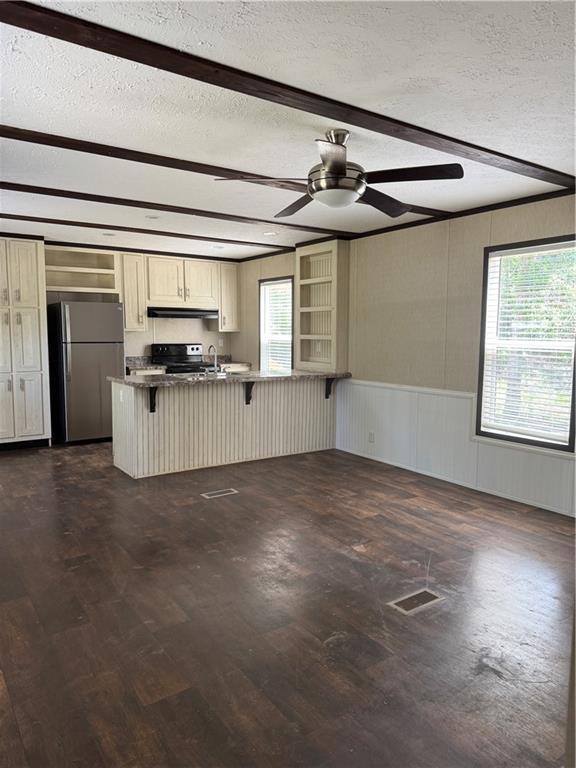 29520 LINDA'S HAVEN Road