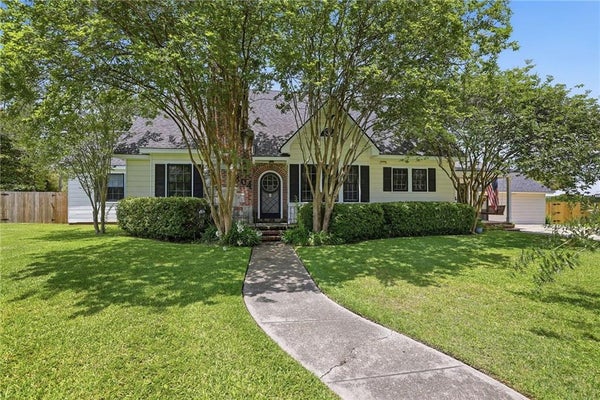 804 W CHARLES ST, HAMMOND, LA 70401 - Image 07e5ee894d26a7ad92f00a461e44d01f/569945723
