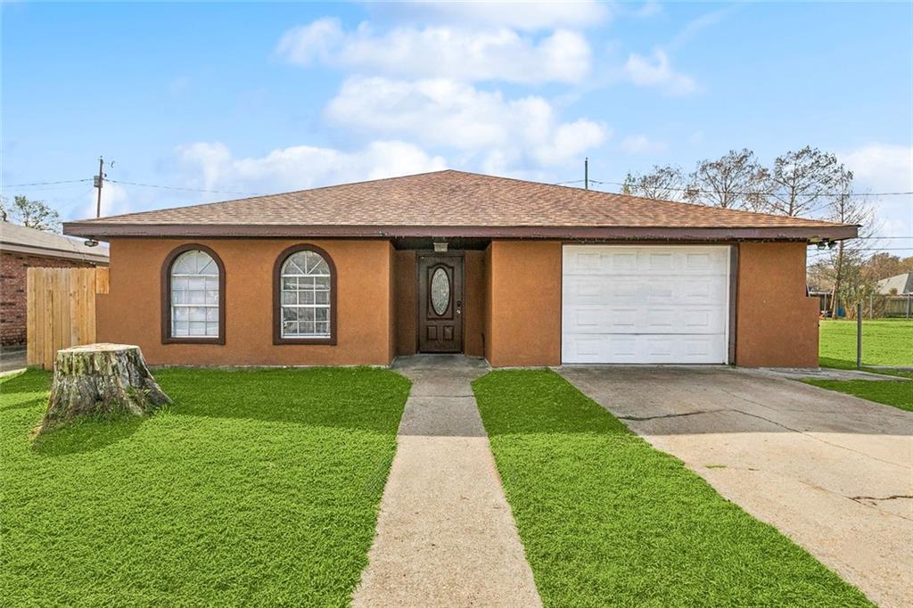 2325 RIVER QUEEN Drive
