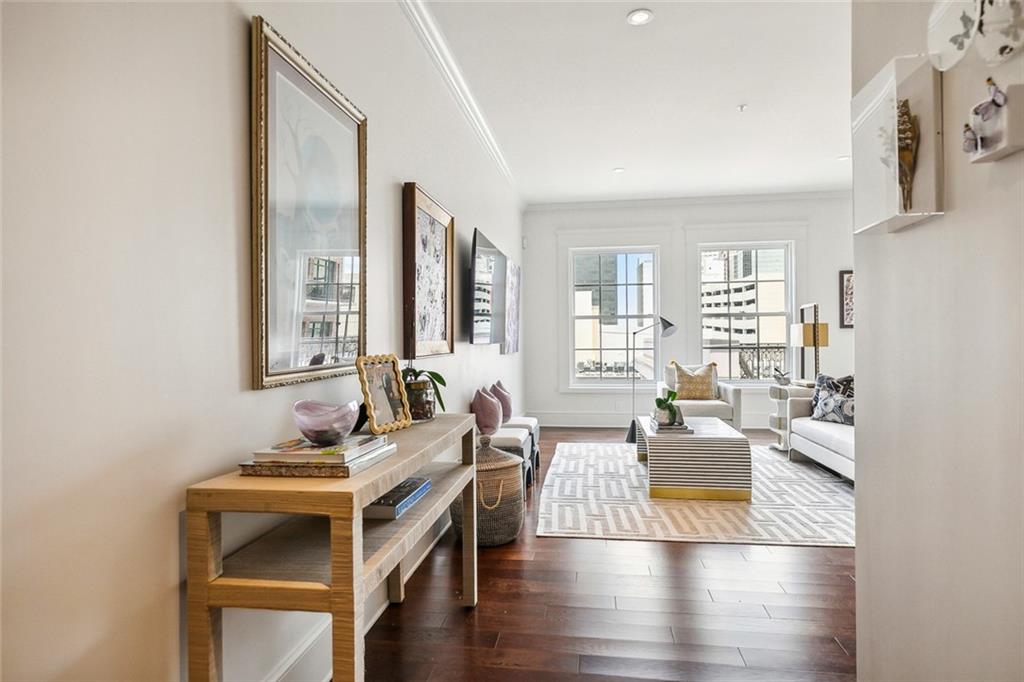 700 MAGAZINE Street 515