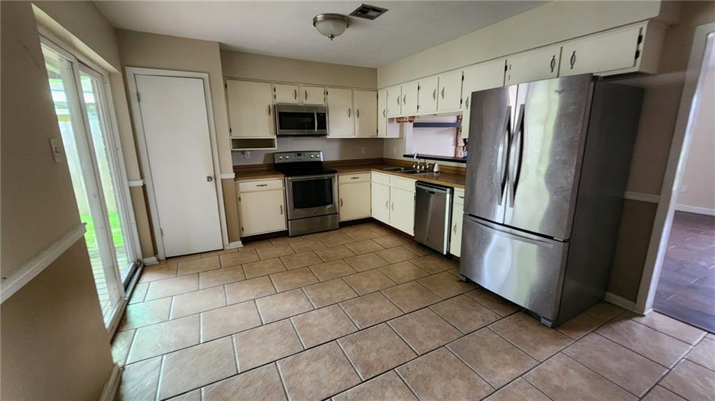 108 RIVERVIEW Drive