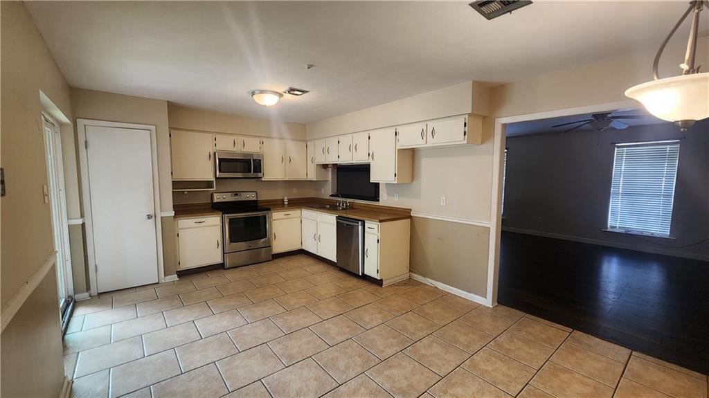 108 RIVERVIEW Drive