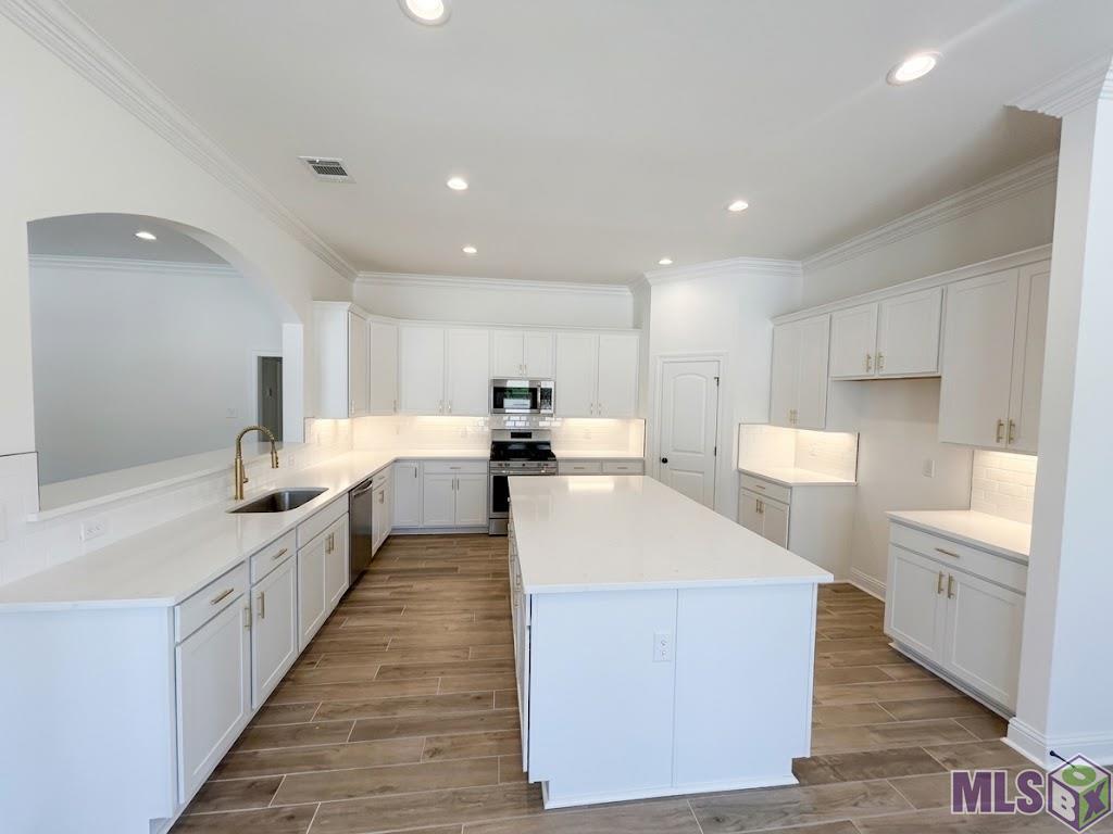 12857 Spoonbill Drive