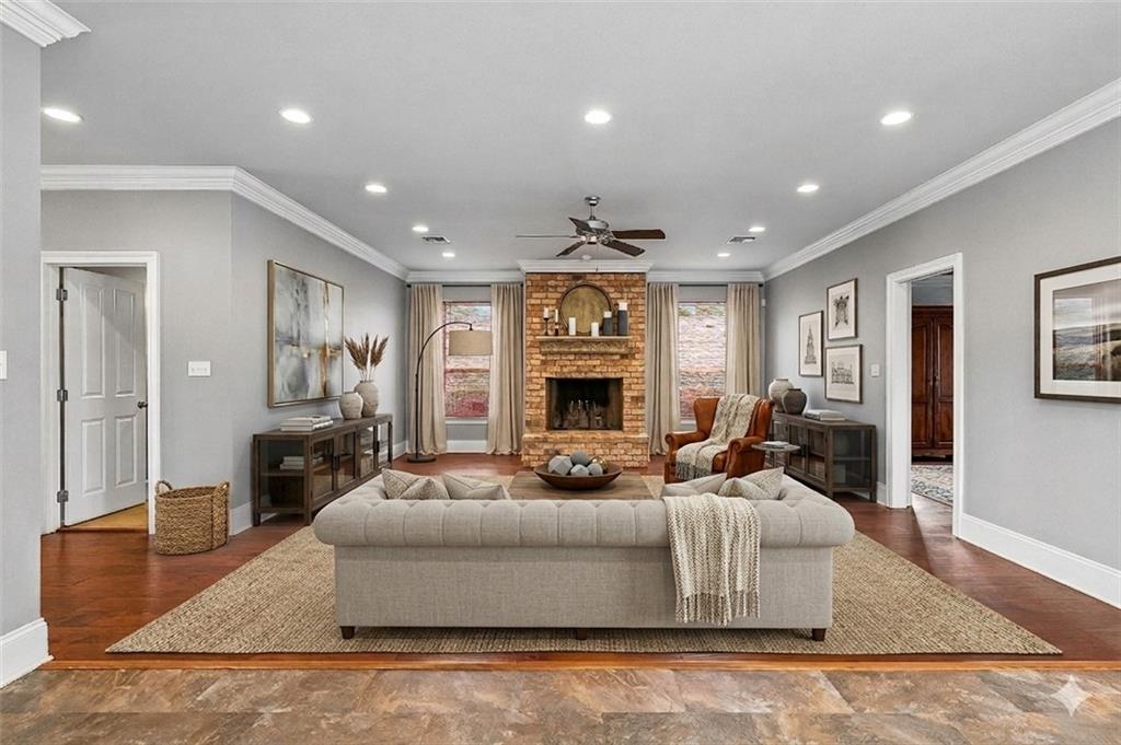 1430 BONNABEL Boulevard