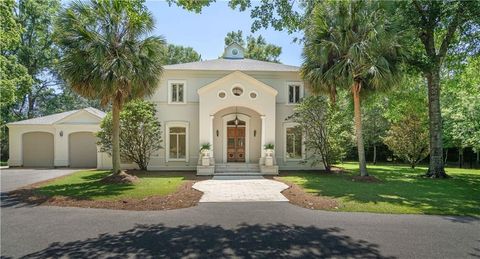 Photo of 8 MULBERRY Point, Covington, LA 70433 (MLS # 2556889)