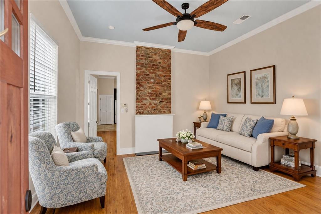 8528 JEANNETTE Street