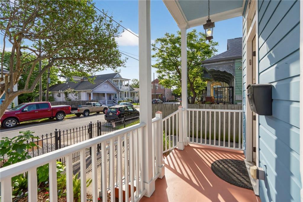 8528 JEANNETTE Street