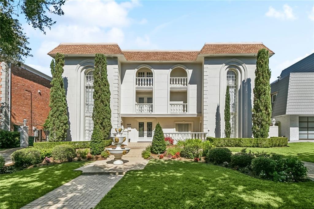 5909 CLEVELAND Place