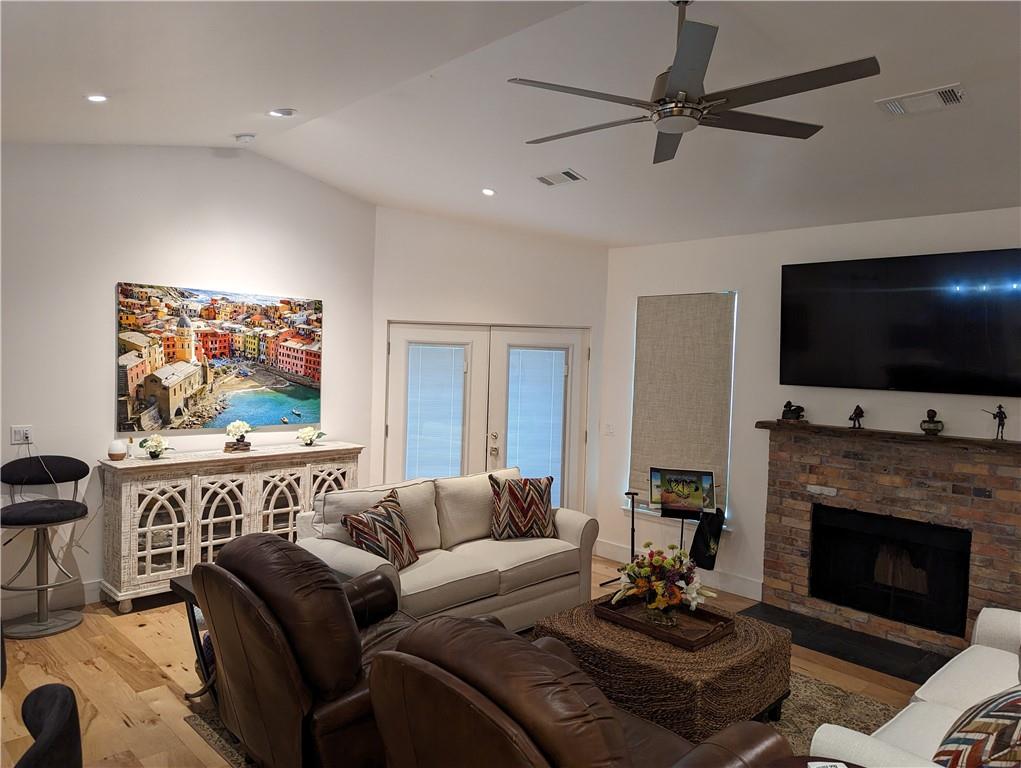 Covington, Louisiana 70433, United States, 3 Bedrooms Bedrooms, ,2 BathroomsBathrooms,Residential,Active,36490