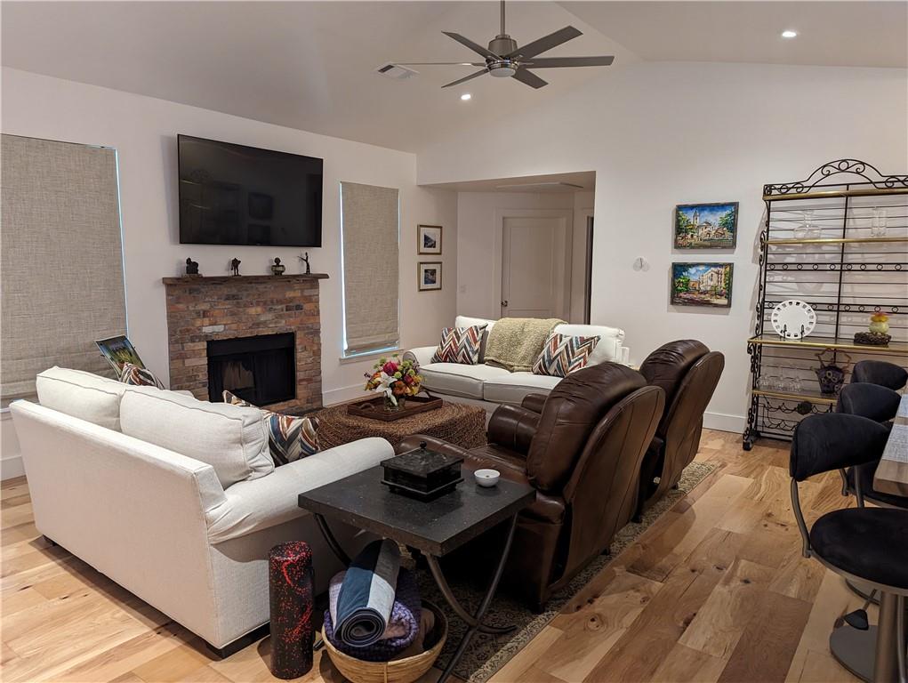 Covington, Louisiana 70433, United States, 3 Bedrooms Bedrooms, ,2 BathroomsBathrooms,Residential,Active,36490