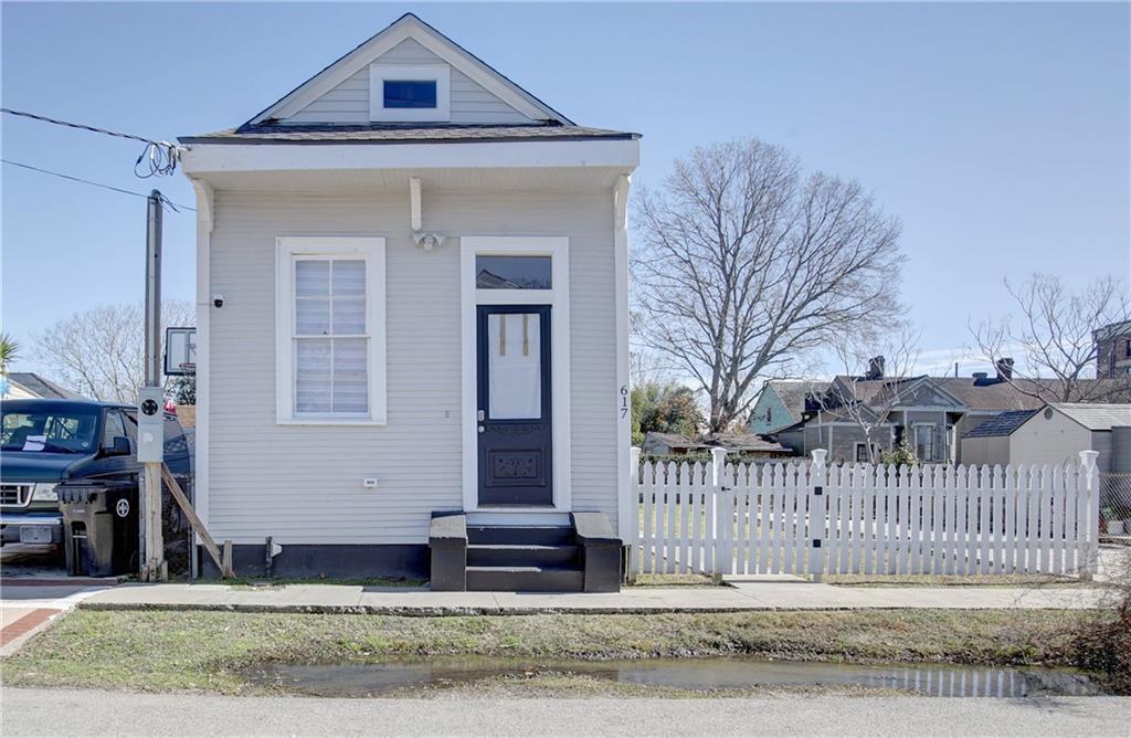 View New Orleans, LA 70117 house