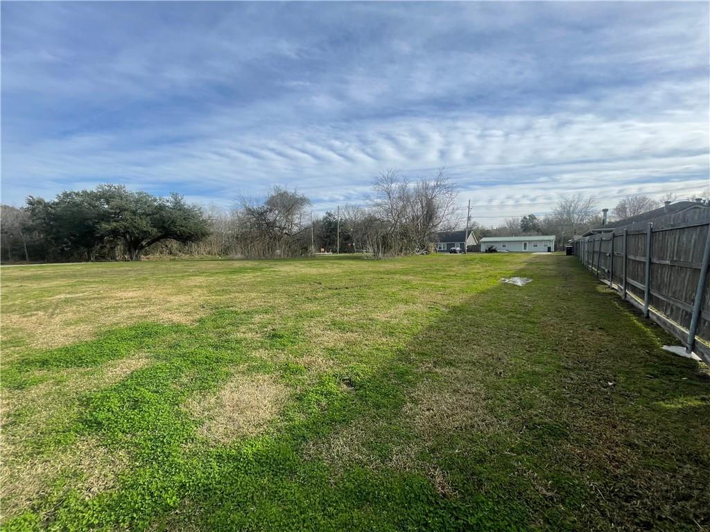 2912 RIVERBEND Drive