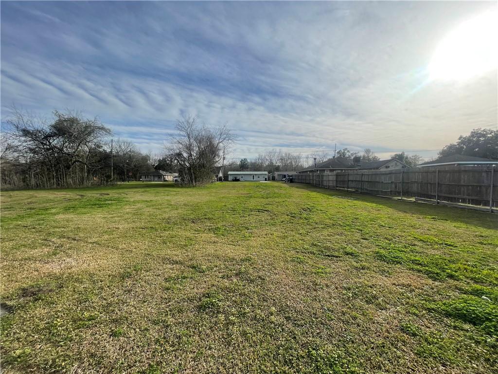 2912 RIVERBEND Drive