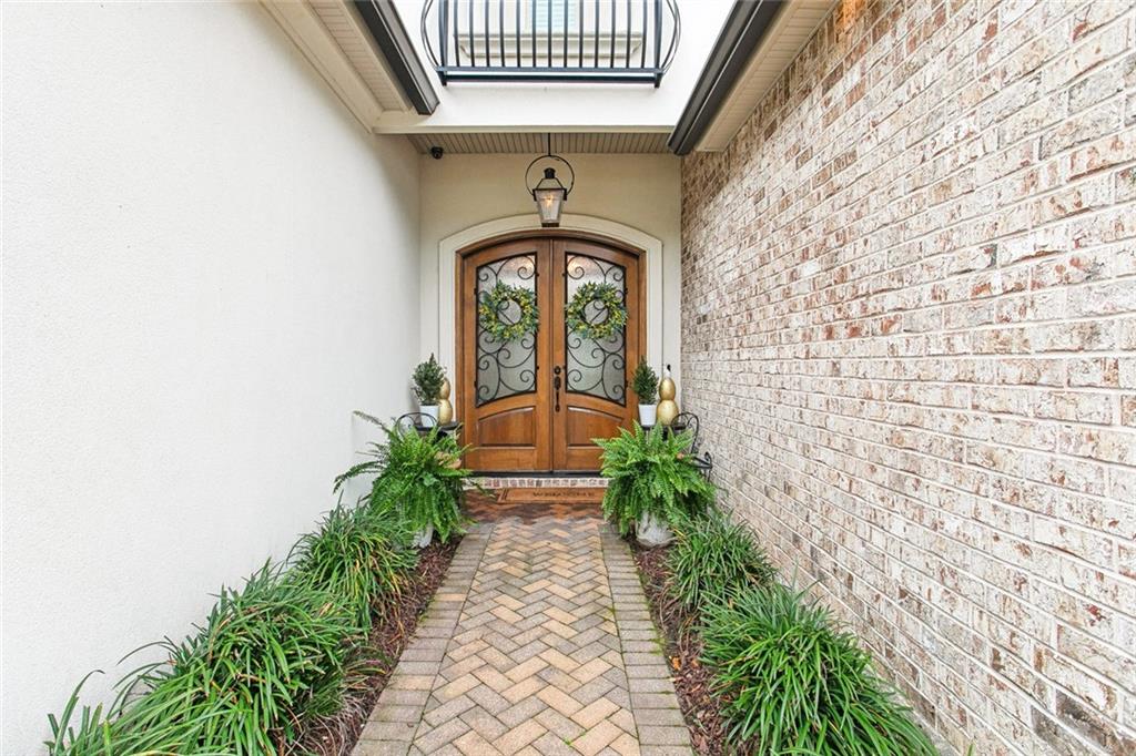 459 N CORNICHE