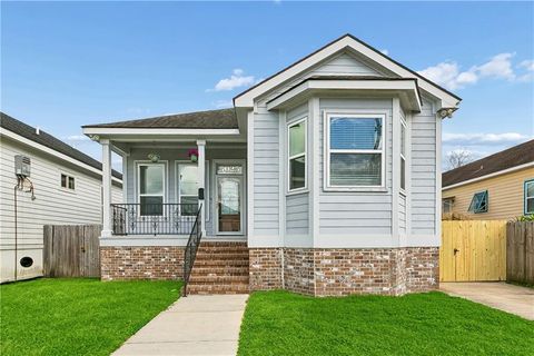 5025 PAUGER Street New Orleans LA 70122