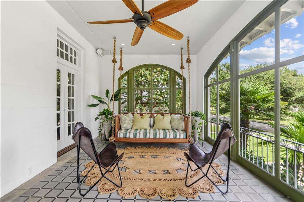 44 AUDUBON Boulevard