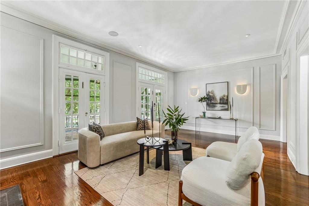 44 AUDUBON Boulevard
