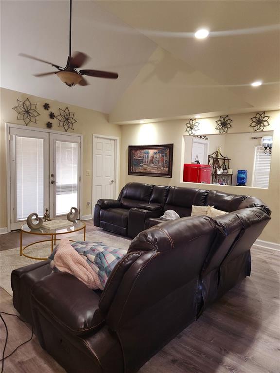 3200 OAK Drive