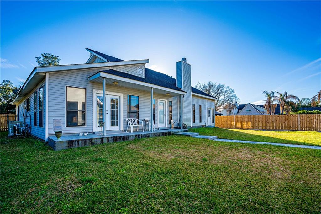21 ELMWOOD Court