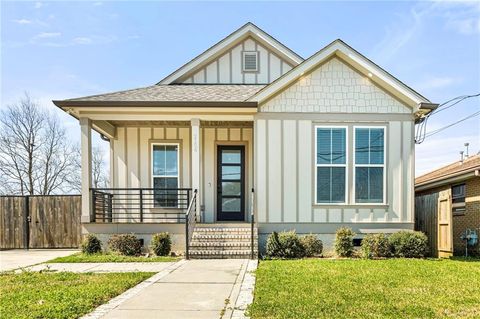 Photo of 2104 AYCOCK Street, Arabi, LA 70032 (MLS # 2545451)