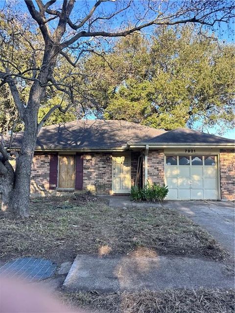 7921 BRANCH Drive New Orleans LA 70128