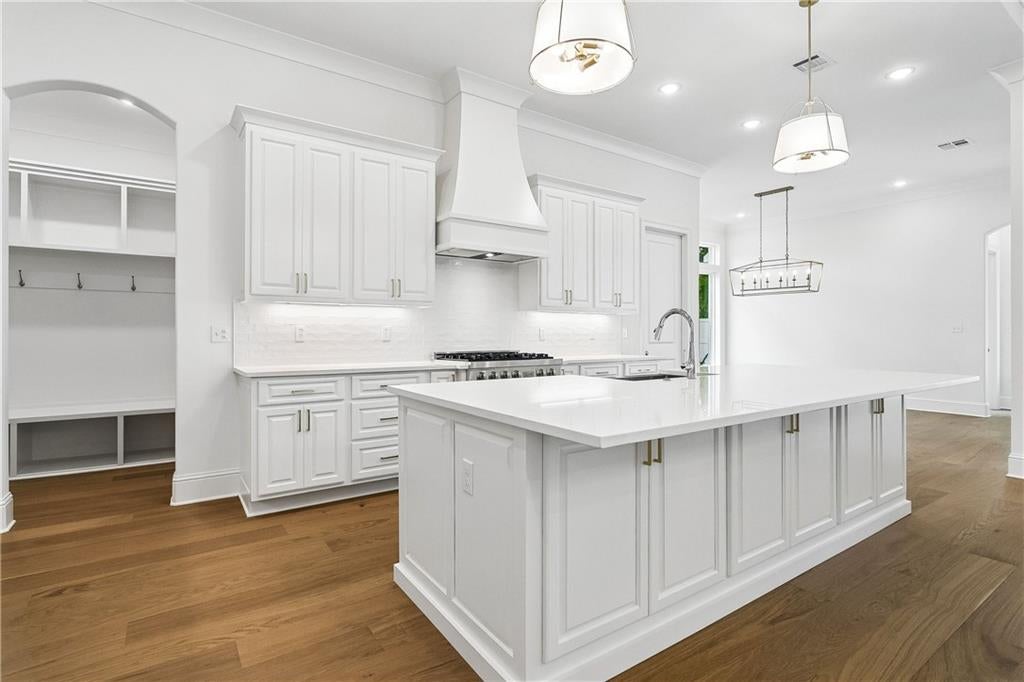 4248 CYPRESS POINT Drive