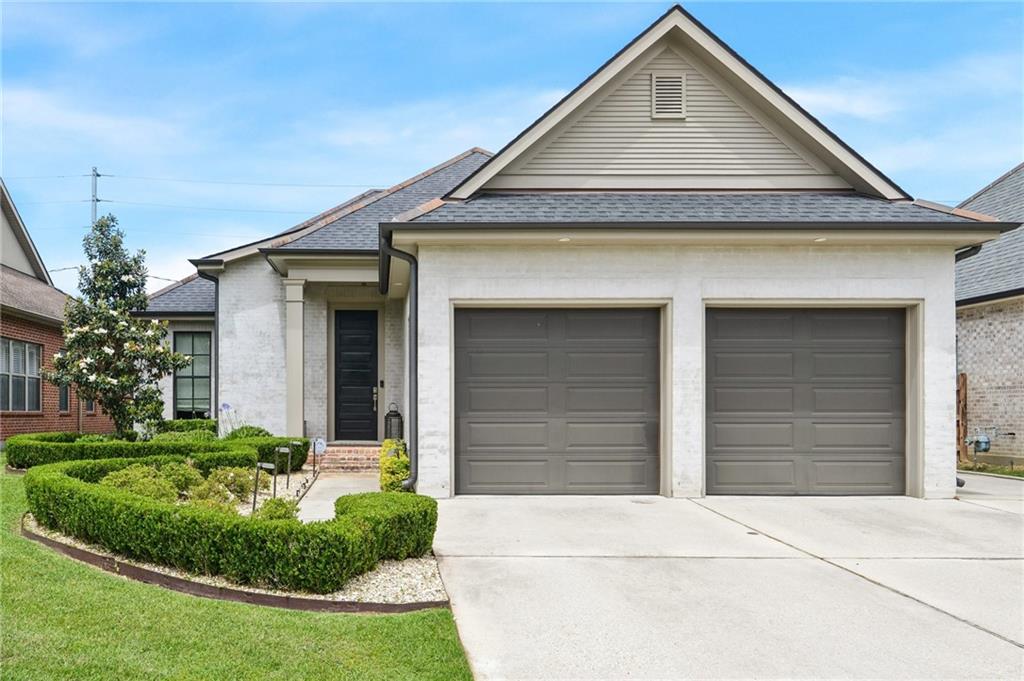 237 OAK DALE Drive