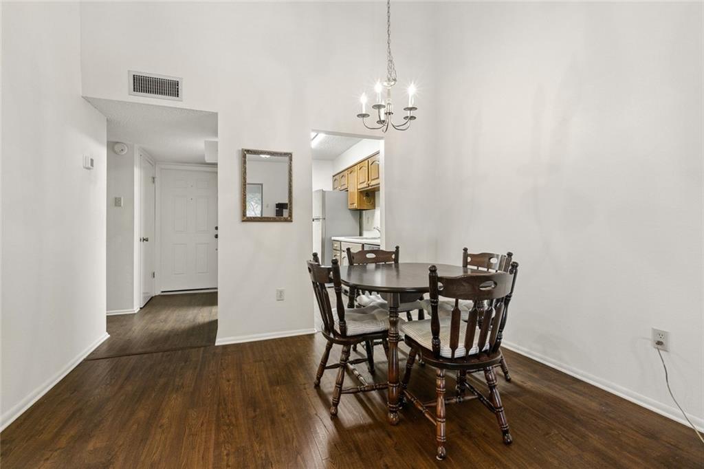 832 S CLEARVIEW Parkway 126
