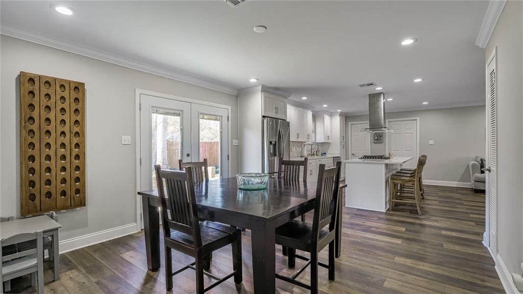 10304 TUDOR Lane