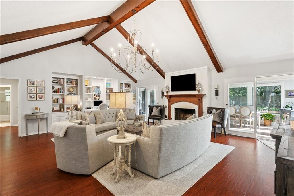 544 BEAU CHENE Drive