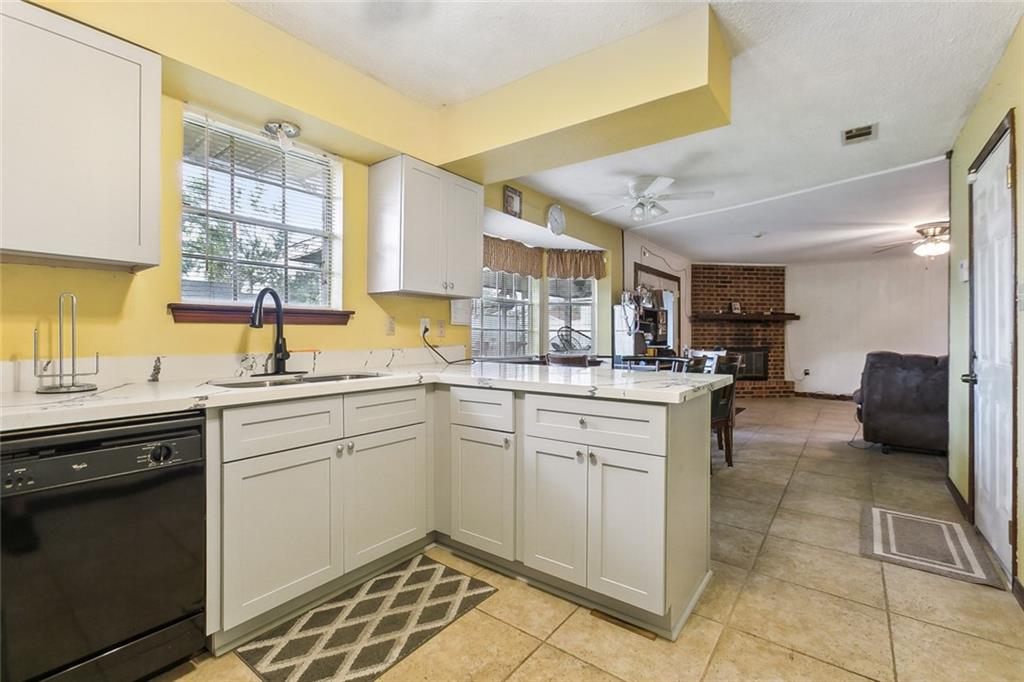 La Place, Louisiana 70068, United States, 3 Bedrooms Bedrooms, ,2 BathroomsBathrooms,Residential,Pending,34527