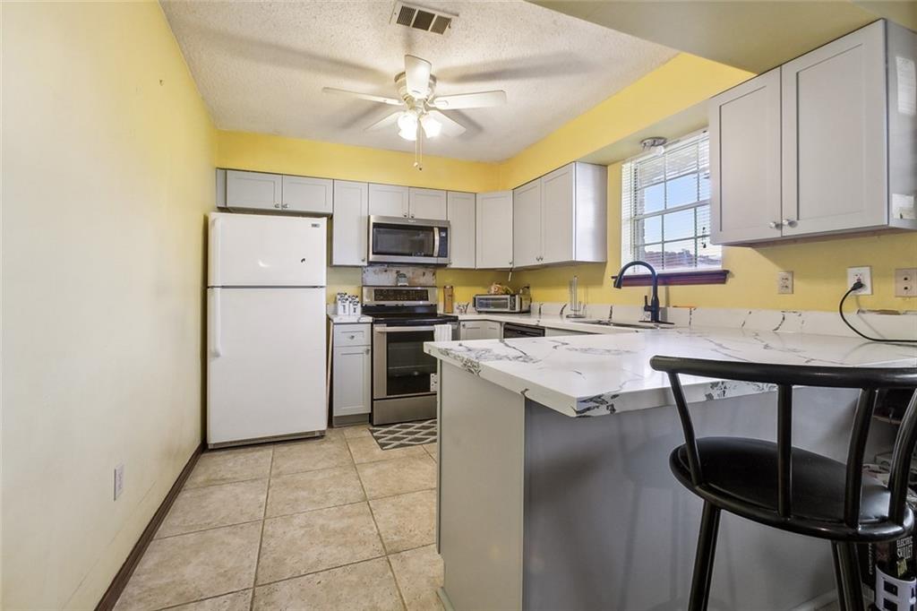 La Place, Louisiana 70068, United States, 3 Bedrooms Bedrooms, ,2 BathroomsBathrooms,Residential,Pending,34527