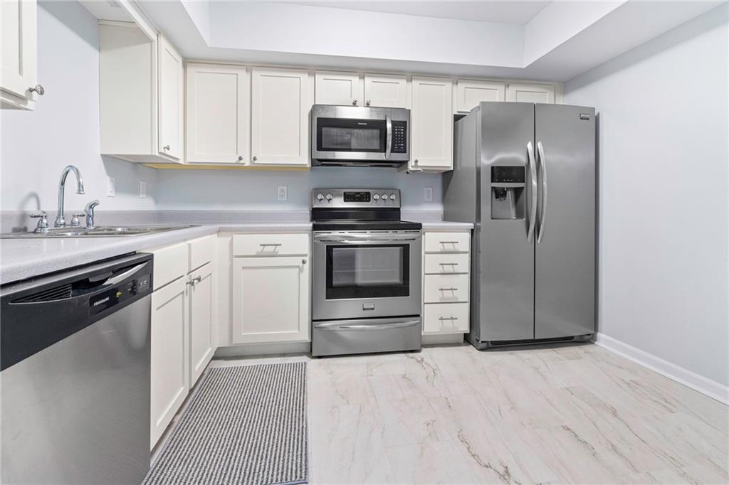 2732 WHITNEY Place 311