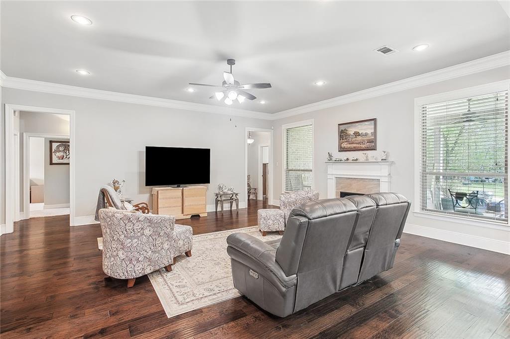 516 TALLOW TREE Drive