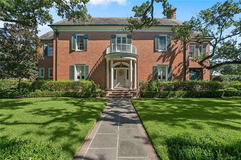 16 ENGLEWOOD Parkway Metairie LA 70005