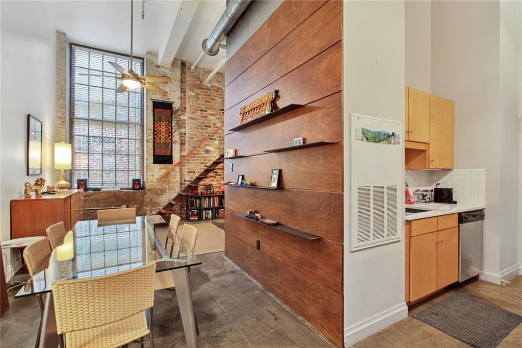 920 POEYFARRE Street 132