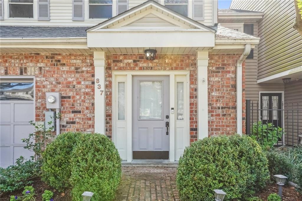 837 OLD METAIRIE Drive