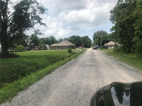 441 RIVER OAKS Drive Destrehan LA 70047