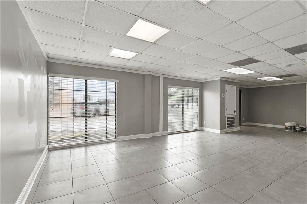 12 WESTBANK EXPRESSWAY Highway