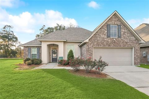 Photo of 709 JACKSON Court, Madisonville, LA 70447 (MLS # 2545204)